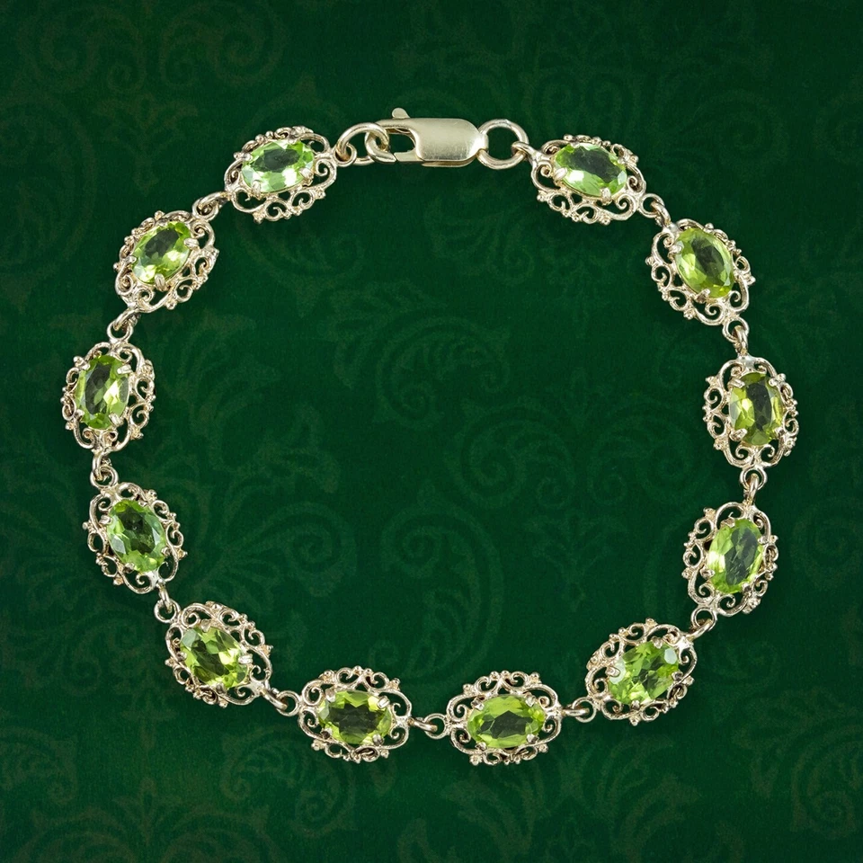 Victorian Style Peridot Bracelet 9ct Gold - Image 1 of 4
