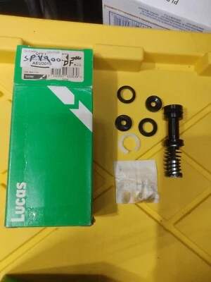 Land Rover Brake Master Cylinder Overhaul Kit Part BR3296/AUE3015 - Image 1 of 4