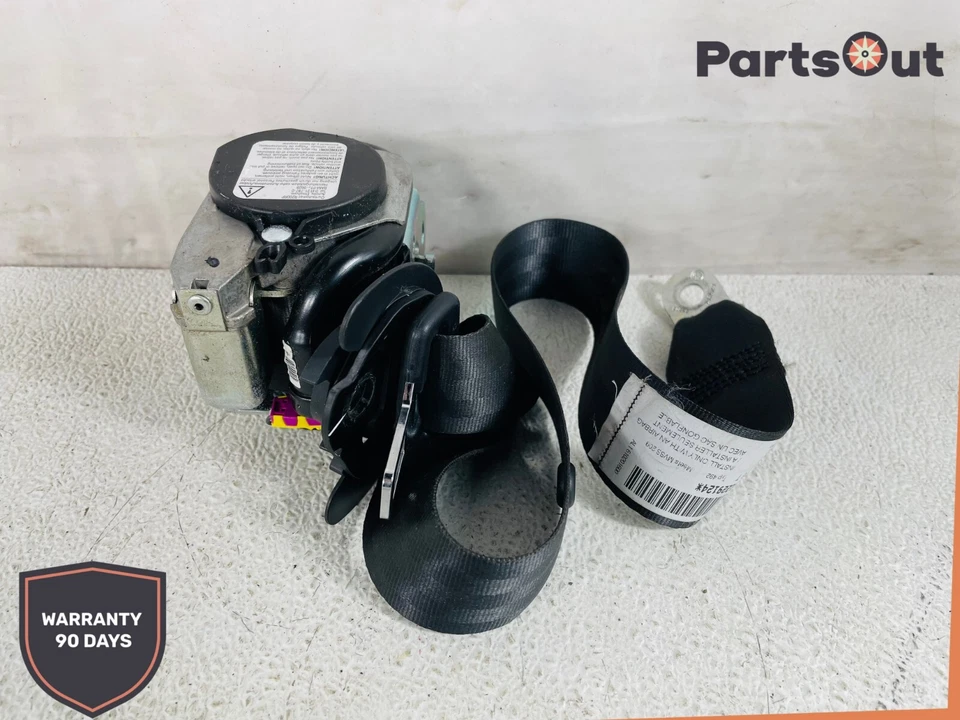 2006-2007 Volkswagen Passat Front Right Passenger Seat Belt OEM - Image 1 of 4