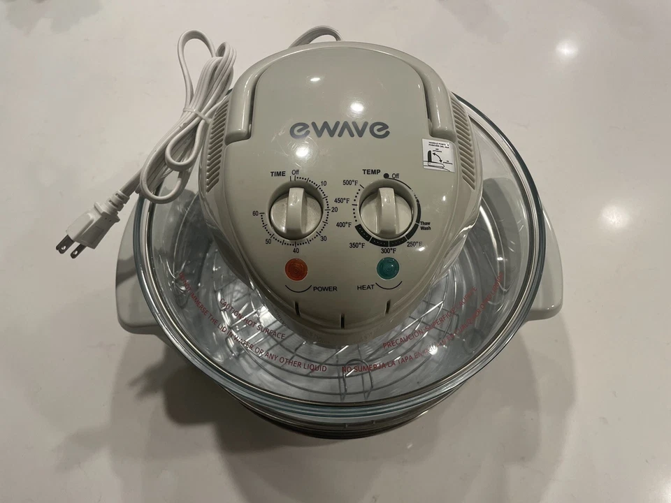 Magic Chef Convection Oven Ewave 3 Gallon EWGC12W3 No Box - Image 1 of 4