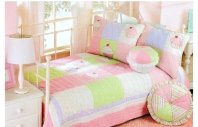 JILLIAN'S CLOSET CUPCAKE YELLOW PINK  POLCA DOT TWIN BED SIZE QUILT 64”x79” USED - Image 1 of 4