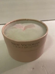 Jessica McClintock New Victorian shimmer Body powder with Puff .2.0oz light smel - Picture 1 of 5