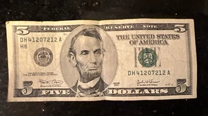 2003 Series $5 FRN H8 District S# DH 41207212 A - Picture 1 of 2