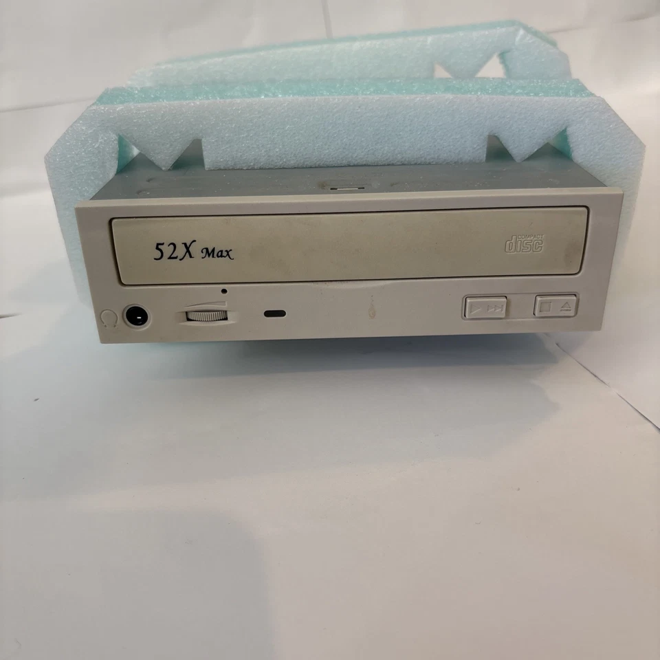 AOPEN IDE Internal 52X CD-ROM Drive - Beige - CD-952E/AKH (untested) - Image 1 of 3