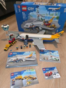 LEGO CITY: Passagierflugzeug (60262) unvollständig - Bild 1 von 13