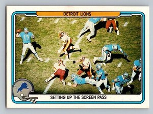 1982  Fleer Team Action #17 Setting Up the Screen Pass (Offense) Detroit Lions