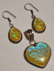 Simulated Opal 925 Earring And Pendant Set. Very Sparkly 🌟 (2212) - Picture 1 of 5