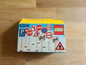 Lego City 6306 12 señales de tráfico NUEVO EN EMBALAJE ORIGINAL - Imagen 1 de 5