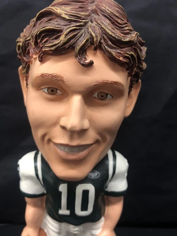 NFL New York Jets Football Knuckleheads Chad Pennington #10 Bobblehead Cover