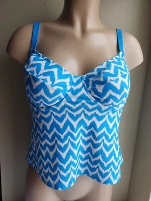 Venus tankini Tabkin Top blue and white geometric print size 8  - Image 1 of 4