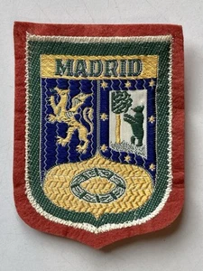 Vintage Madrid Spain Patch Coat of Arms Red Felt Sew-On - Picture 1 of 4