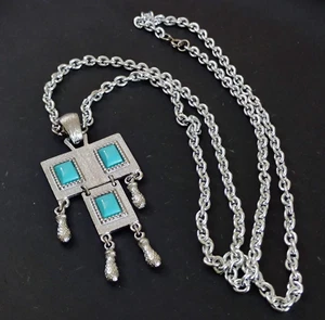 lunga collana  argentata con ciondolo vintage americana anni 70 firma Sarah Cov - Picture 1 of 3