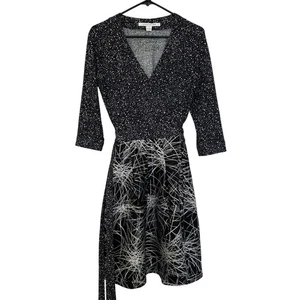 Diane von Furstenberg Wool Silk Wrap Dress Size 8 Black White Abstract Print - Picture 1 of 14