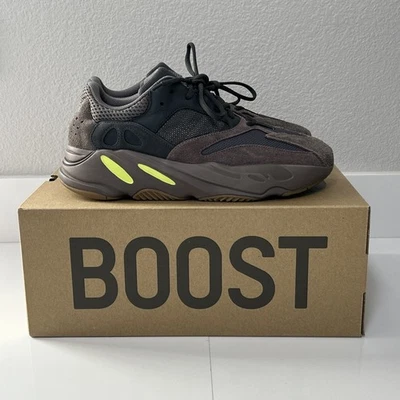 Adidas Yeezy Boost 700 V1 Malva Talla 10.5 Foto 1 de 4