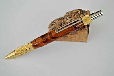 Sehr Schöner Druckkugelschreiber gedrechselt aus edlem Thuja Maser Holz - Bild 1 von 4