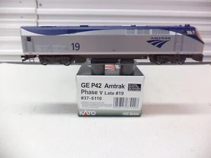 Kato Ho 37-6110, GE P42 locomotive, Amtrak 19 - Picture 1 of 5