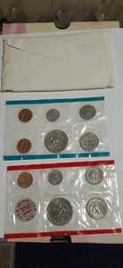 1971 United states mint set - Picture 1 of 2
