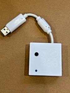 Wii Rock Band 2 Wireless Guitar Receiver Dongle Fender Stratocaster WGTSELEA2B - Bild 1 von 4