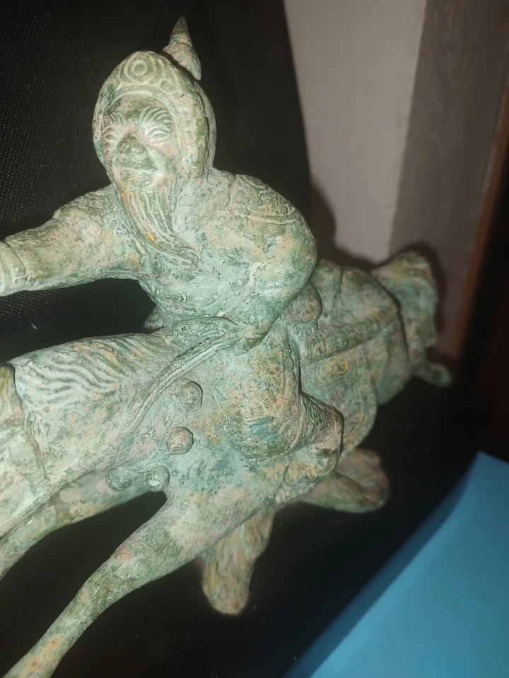 Antigua estatua de bronce de guerrero chino a caballo coleccionable 12x8" Foto 1 de 4