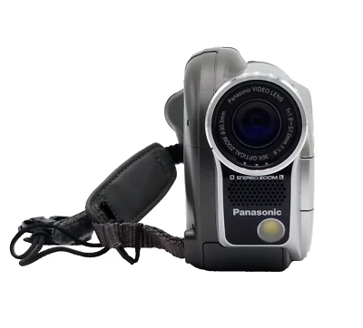 Panasonic VDR-D200 DVD Video Camera 30x Optical Zoom -NO BATTERY- - Image 1 of 4