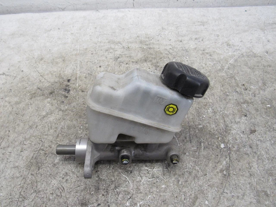 2011 2016 Hyundai Equus brake master cylinder fluid oil reservoir tank bottle OE Foto 1 de 4