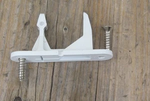 Frigidaire Electrolux Washer OEM Door Strike 131763302 131763310 131763340 - Picture 1 of 1