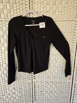 NEW! Womens American Eagle Long Sleeve V Neck Henley Shirt Solid Black  XL  - Image 1 of 4