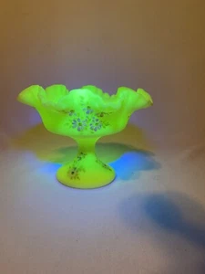 Fenton Vaseline Pedestal Candy Dish ~ Handpainted & Signed Vintage 1970’s - Picture 1 of 11