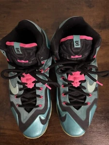 Nike LeBron 11 South Beach 2014 talla 9,5 - Imagen 1 de 9