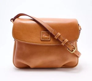 Borsa a mano Dooney & Bourke fiorentina in pelle con patta naturale usata - Foto 1 di 3