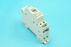 Legrand 004016 2-pole latching relay with coil 230VAC 50Hz and 2 NO contacts - Bild 1 von 2