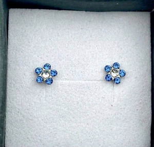 Hermosos aretes con poste de oro blanco de 14k - Estrás azules espalda de silicona - Imagen 1 de 5
