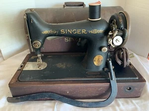 Antique 1928 Singer Sewing Machine Model 99 Serial AC216400 Bentwood Case - Picture 1 of 12