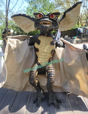 NEW Gremlins Movie Flasher Gremlin 28 Inch Puppet Prop Replica Glasses Life Like - Image 1 of 4