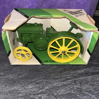 TRACTOR ERTL DIECAST ESCALA 1/16 1923 JOHN DEERE MODELO D Nº 500 Foto 1 de 4