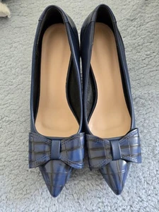 Unbranded Women Navy Blue Kitten Heels Shoe. Size UK 6.5/40. Used. - Picture 1 of 4