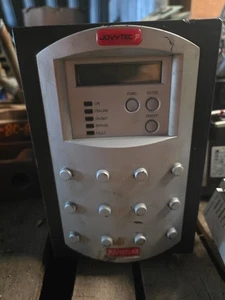 Dispositivo de sistema UPS CPU JOVYATLAS JTP 1500 120 V 1,5 kVA 1 PH - Imagen 1 de 2