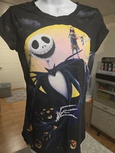 Disney. The Nightmare Before Christmas T-shirt. Woman's  Junior  Medium - Picture 1 of 3