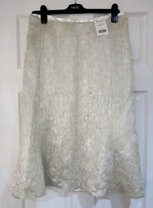 BNWT - Evans Midi Skirt Size 22 - Ivory - Shimmer Sparkly - Wedding or Xmas - Picture 1 of 11