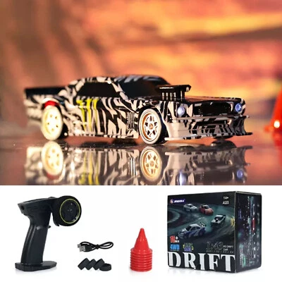 1/43 Racing Drift Car 4WD RC Auto 2,4G Ready to GO Ferngesteuertes Auto Fahrzeug - Bild 1 von 4