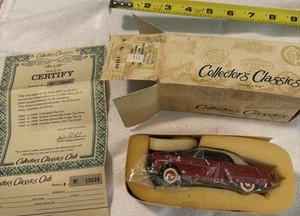 Diecast Collectors Classics 1953 Ford Crestline Sun Liner 13.690 von 22.000 - Bild 1 von 7