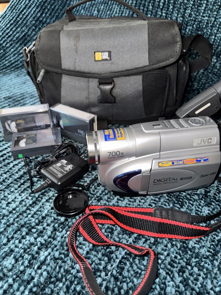 JVC Video Camcorder Super VHS VHS-C TESTED Works! Needs Battery GR-SXM260U - Image 1 of 4