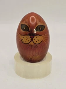 Vintage Hand Painted Wooden Egg Laquered Orange Cat Signed "JEB '90" 2.5" - Picture 1 of 7