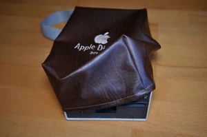 Apple Disk II floppy drive- dust cover (handmade , embroidery personalization) - Zdjęcie 1 z 4
