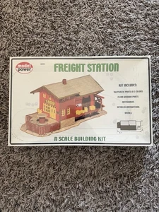 Model Power N Scale Freight Station Building New in Sealed Box - Kit # 1576 - Picture 1 of 1