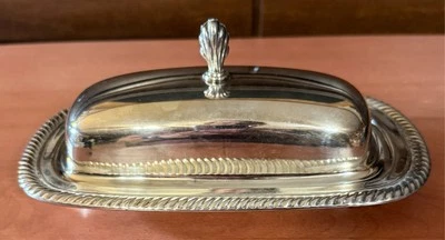 Vtg Covered Butter Dish With Glass Insert Server Silver Plated WM Rogers #887 Foto 1 de 4