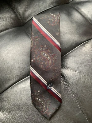 VTG PIERRE CARDIN Tie Necktie Black w/Red Silver Paisley & Stripes 2.5"x54" SLIM - Image 1 of 4