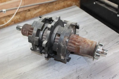 2015 Polaris Assault Rmk 800 Drive Cog Kog 轴轴带链轮 1590486 — 第 1/4 张图片