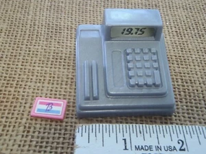 Caja registradora Barbie Mattel vintage gris accesorio diorama casa de muñecas H6 - Imagen 1 de 5