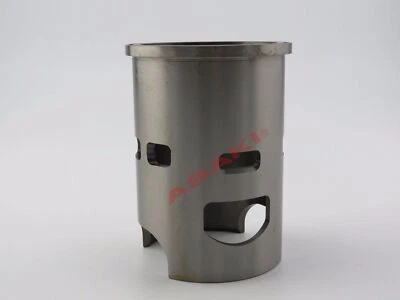 Forro de manga cilíndrica para moto de nieve Ski-Doo Skandic 550F FL1275, medio acabado Foto 1 de 4